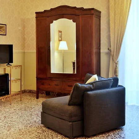 Bellini Deluxe Guest house *
