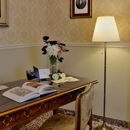 Bellini Deluxe Guest house *